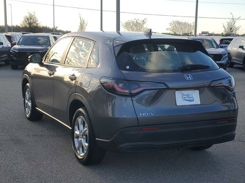 Used 2023 Honda HR-V LX image 6