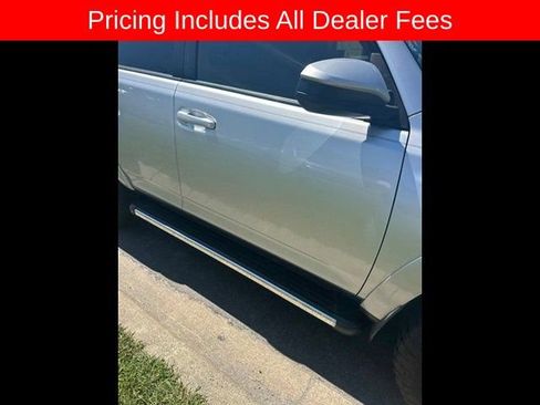 Used 2016 Toyota 4Runner SR5 AWD/4WD image 8