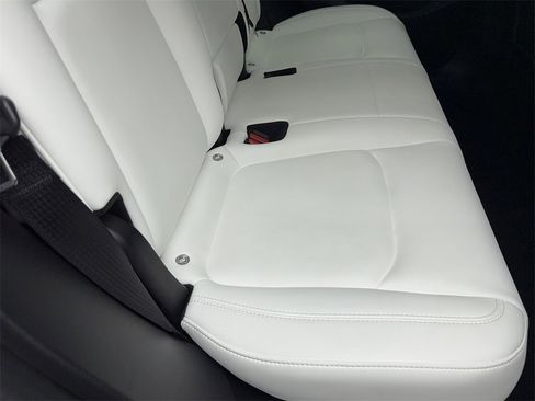 Used 2021 Tesla Model Y 2WD image 52