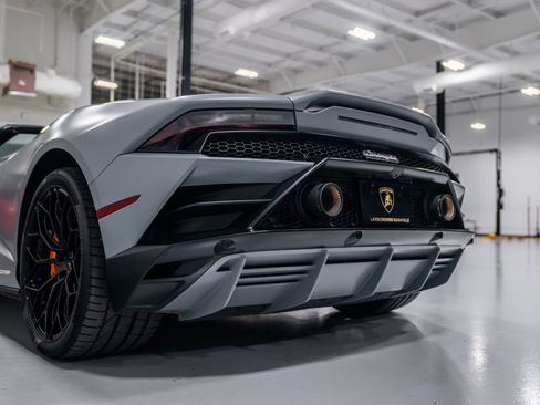 Used 2024 Lamborghini Huracan EVO AWD/4WD image 36