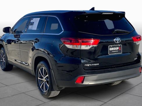 Used 2019 Toyota Highlander XLE image 9