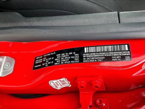 Used 2016 Jeep Renegade Latitude AWD/4WD image 37