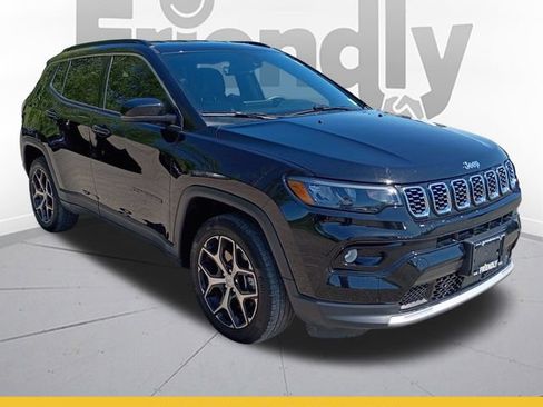 Used 2024 Jeep Compass Limited AWD/4WD image 4