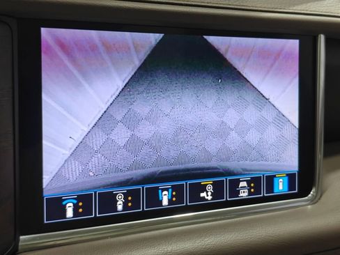 Used 2021 GMC Yukon Denali w/ Denali Premium Package image 77