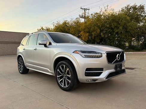 Used 2019 Volvo XC90 T6 Momentum w/ Protection Package Premier image 8