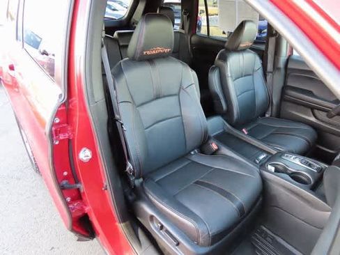 Certified 2022 Honda Passport TrailSport image 16
