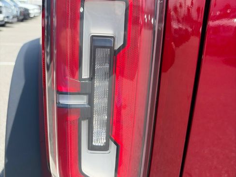 Used 2025 Ford Bronco Badlands AWD/4WD image 10
