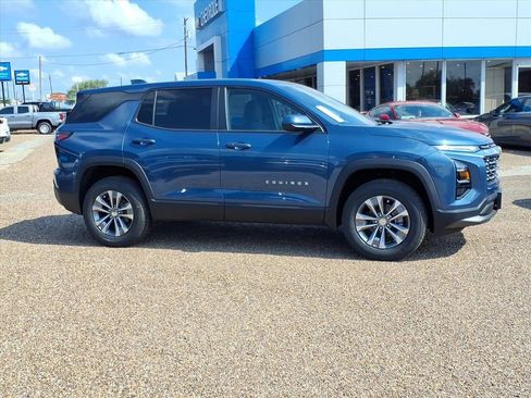 Used 2026 Chevrolet Equinox LT image 5