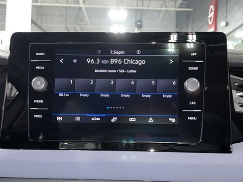 New 2026 Volkswagen Jetta SE FWD image 19