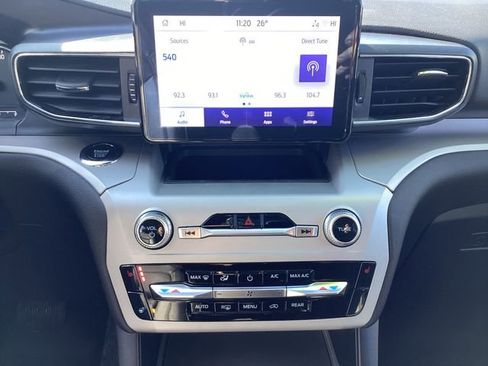 Used 2023 Ford Explorer XLT w/ Equipment Group 202A image 11