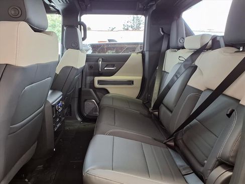 Used 2026 GMC Hummer EV 4x4 Crew Cab image 8