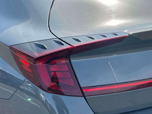 Used 2023 Hyundai Sonata SE w/ Preferred Accessory Package image 10