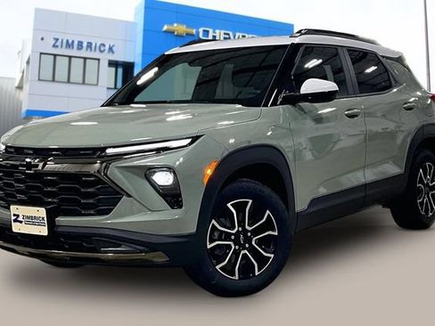New 2026 Chevrolet TrailBlazer ACTIV w/ Driver Confidence Package AWD/4WD image 2