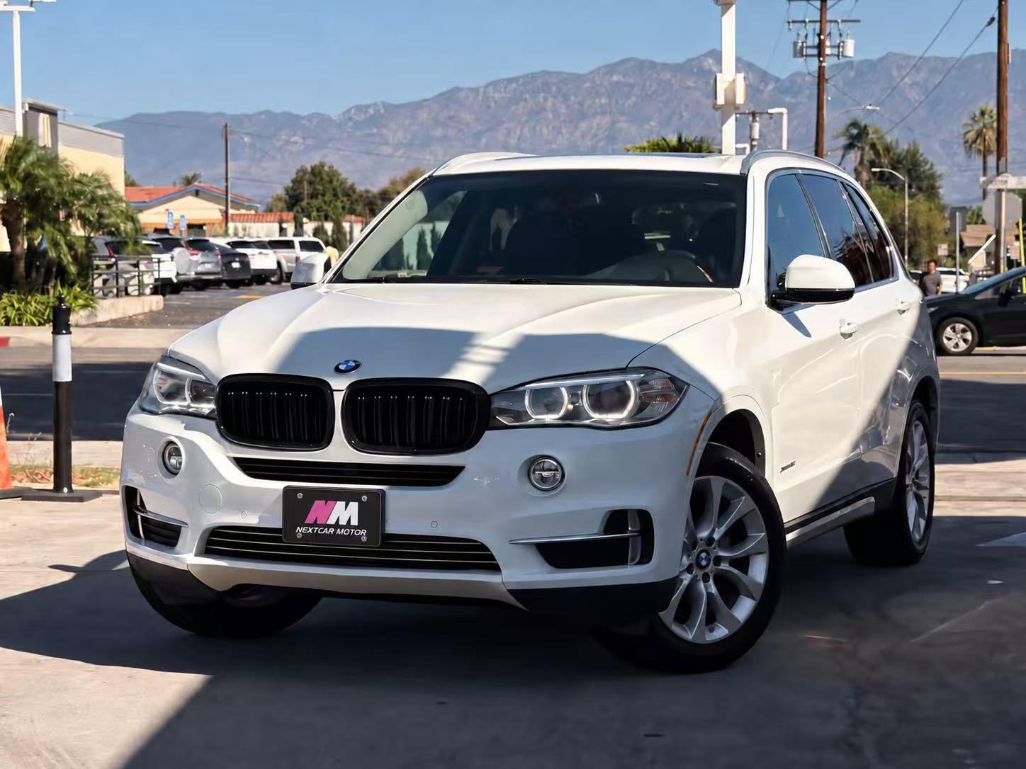 Used 2015 BMW X5 xDrive35i AWD/4WD image 2