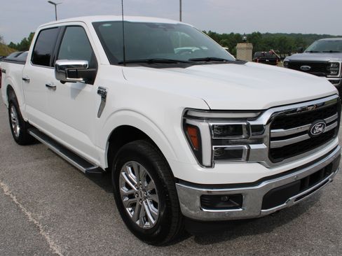 Used 2026 Ford F150 Lariat w/ Equipment Group 501A Mid AWD/4WD image 4