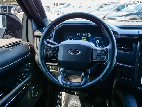 Used 2022 Ford Expedition Limited AWD/4WD image 14