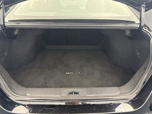 Used 2025 Nissan Sentra SV image 14