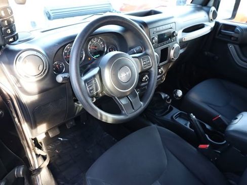 Used 2016 Jeep Wrangler Unlimited Sport image 10