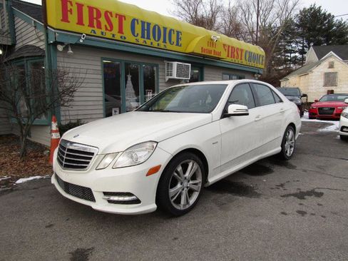 Used 2012 Mercedes-Benz E 350 E350 4MATIC Sedan w/ Premium 1 Pkg image 31