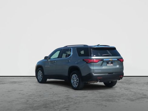 Used 2023 Chevrolet Traverse LT FWD image 6