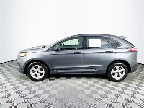Used 2022 Ford Edge SE image 5