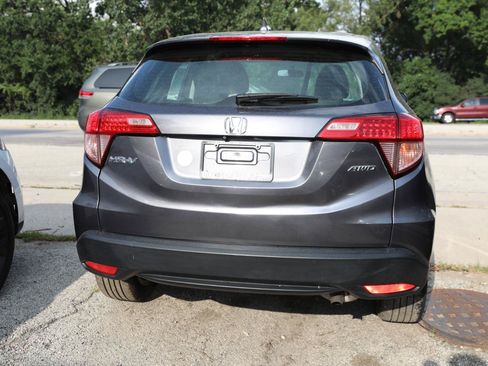 Used 2017 Honda HR-V LX image 7