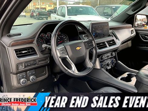 Used 2021 Chevrolet Suburban LT image 11