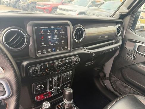 Used 2022 Jeep Wrangler Unlimited Rubicon image 45