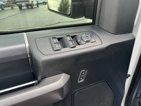 Used 2020 Ford F150 XLT w/ Equipment Group 302A Luxury AWD/4WD image 3