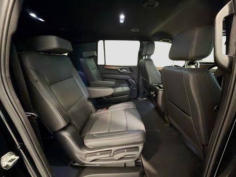 Certified 2025 GMC Yukon XL Denali image 26