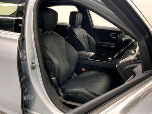 Certified 2022 Mercedes-Benz S 500 4MATIC image 11