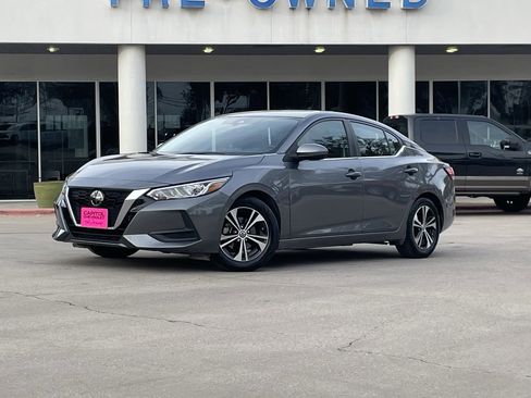 Used 2023 Nissan Sentra SV image 1