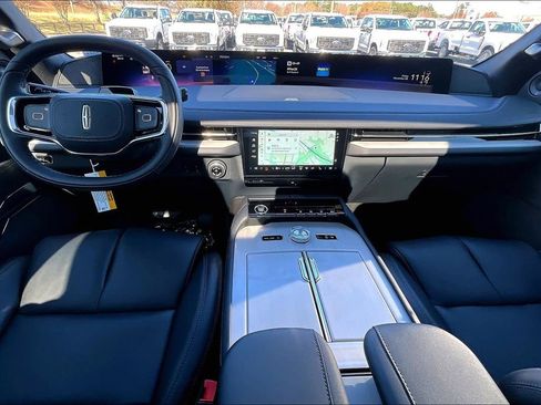 New 2025 Lincoln Navigator L Reserve w/ Jet Appearance Package AWD/4WD image 5