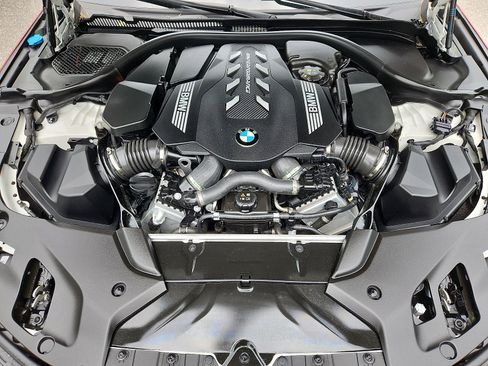 Used 2023 BMW M550i xDrive AWD/4WD image 31