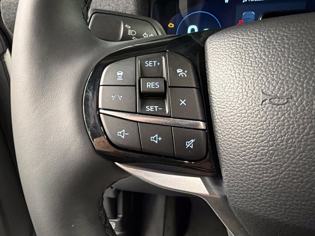 New 2027 Ford Explorer Platinum w/ 3.0L Ultimate Package AWD/4WD image 19