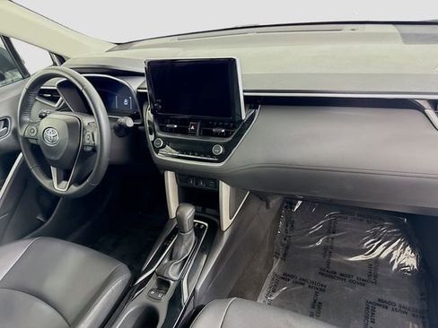 Certified 2025 Toyota Corolla Cross XLE w/ Convenience Package image 29