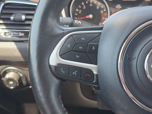 Used 2019 Jeep Compass Limited image 35