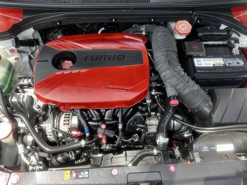 Used 2020 Hyundai Veloster Turbo FWD image 21