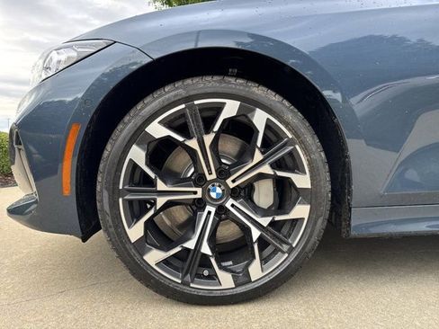 Certified 2025 BMW 330i xDrive Sedan w/ Premium Package AWD/4WD image 25