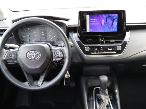 Used 2024 Toyota Corolla LE FWD image 28