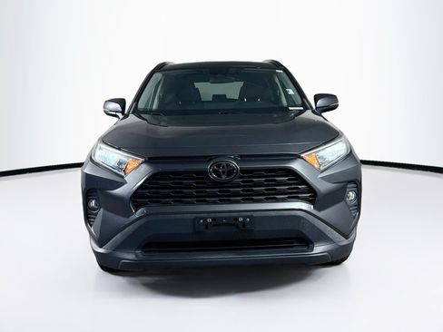 Used 2021 Toyota RAV4 XLE AWD/4WD image 3