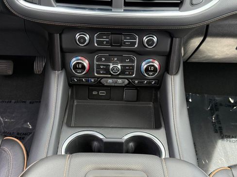 Used 2024 GMC Yukon AT4 AWD/4WD image 19