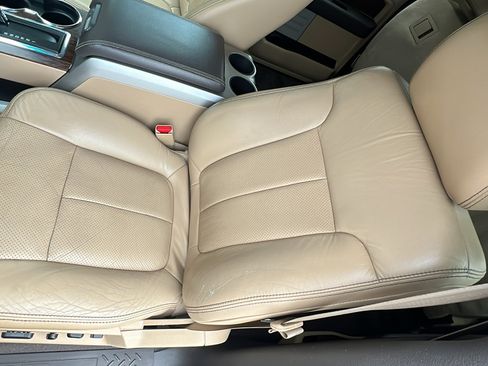 Used 2013 Ford F150 Lariat w/ Lariat Chrome Pkg AWD/4WD image 11