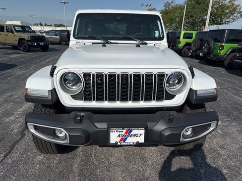 New 2025 Jeep Wrangler Sahara image 14