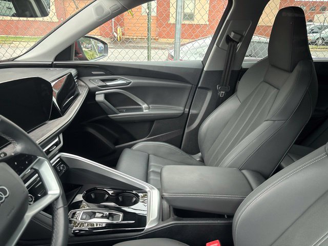 Used 2025 Audi Q5 Premium Plus w/ Premium Plus AWD/4WD image 4