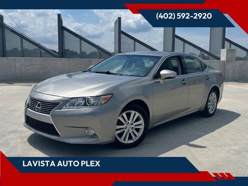 Used 2015 Lexus ES 350 w/ Premium Package FWD image 1