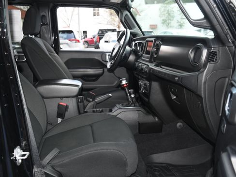 Used 2021 Jeep Wrangler Unlimited Sport S image 19