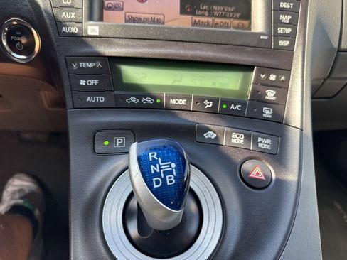 Used 2011 Toyota Prius Three image 26