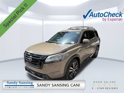 Used 2023 Nissan Pathfinder Platinum w/ Black Appearance Package