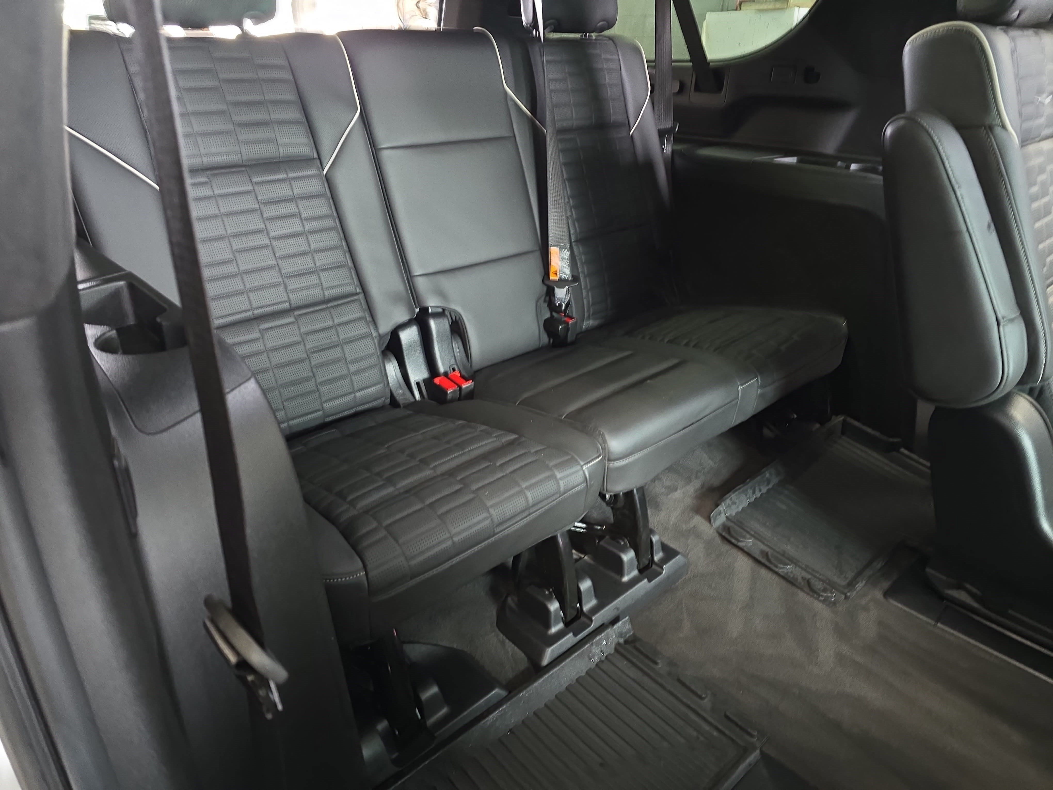 Certified 2025 Cadillac Escalade ESV Sport Platinum AWD/4WD image 12